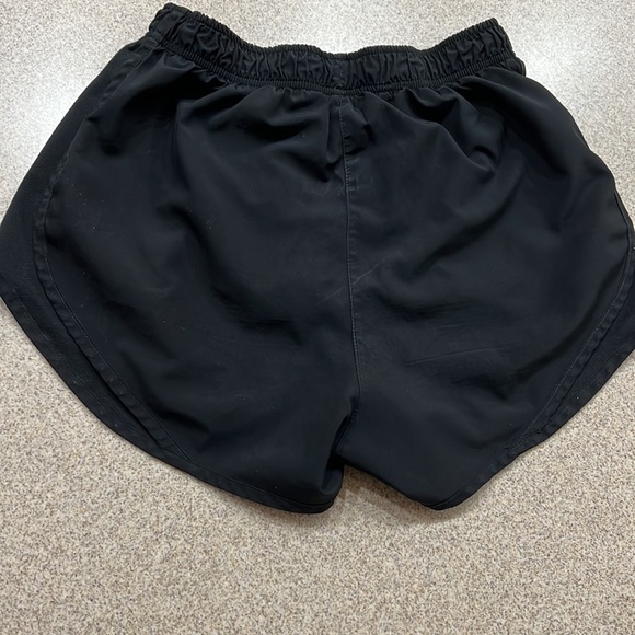 Nike Dri-Fit tempo running shorts - Black - Womens size small - Picture 2 of 3